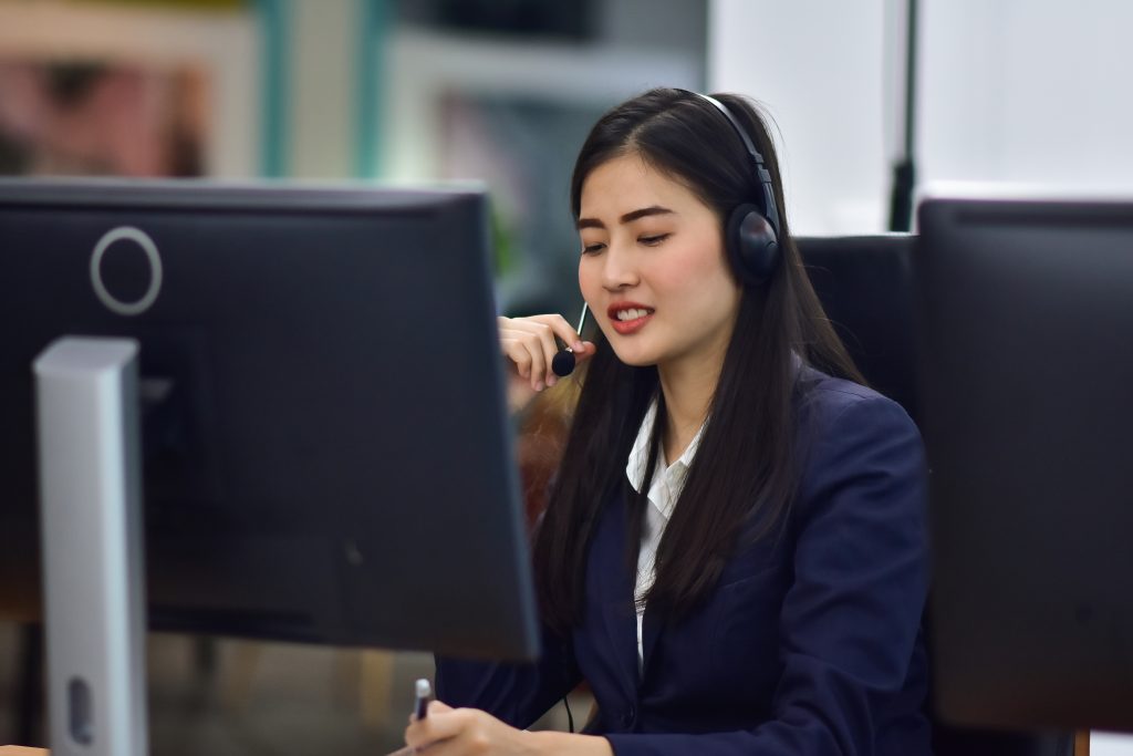 6 Tips Customer Service pada Bisnis: Wajib Baca!